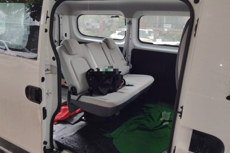 Used SAIC MAXUS Dana V1 2026 Model V1 Low-Roof Multi-Function Version (50 kWh) Left Rear Seat