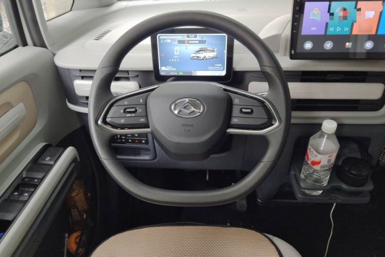 Used SAIC MAXUS Dana V1 2026 Model V1 Low-Roof Multi-Function Version (50 kWh) Steering Wheel