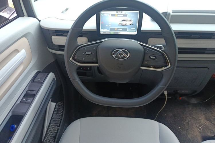 Used SAIC MAXUS Dana V1 2026 Model V1 Low-Roof Multi-Function Version (50 kWh) Steering Wheel