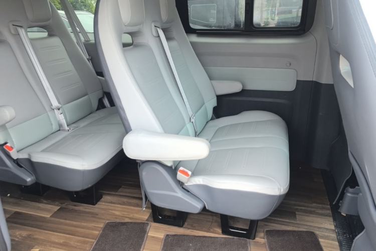 Used SAIC MAXUS Datang M1 2025 Model Low-Roof Non-Operational Version (62 kWh) Interior 1