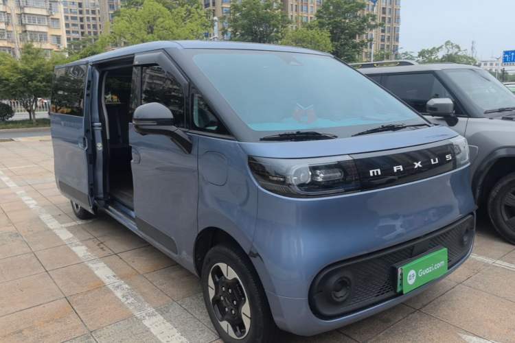 Used SAIC MAXUS Datang M1 2026 Model Low-Roof Non-Commercial Version (64 kWh) Front Right 45 Deg