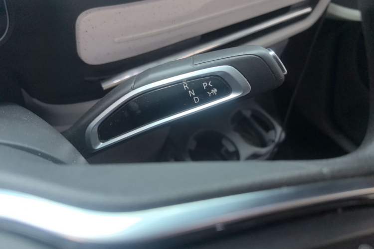 Used SAIC MAXUS Datang M1 2026 Model Low-Roof Non-Commercial Version (64 kWh) Gear Lever