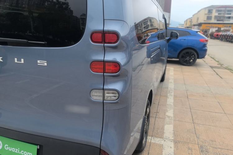 Used SAIC MAXUS Datang M1 2026 Model Low-Roof Non-Commercial Version (64 kWh) Right Rear Taillight