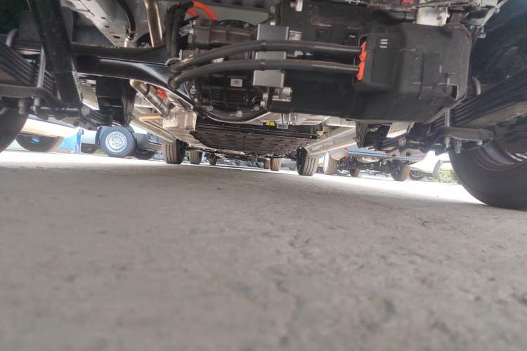 Used SAIC MAXUS Datang V1L 2026 Model Range-Extended Multi-Purpose Version Long Wheelbase Low Roof Standard 7-Seater Chassis Rear