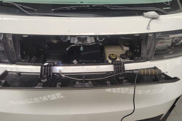 Used SAIC MAXUS Datang V1L 2026 Model Range-Extended Multi-Purpose Version Long Wheelbase Low Roof Standard 7-Seater Engine Bay