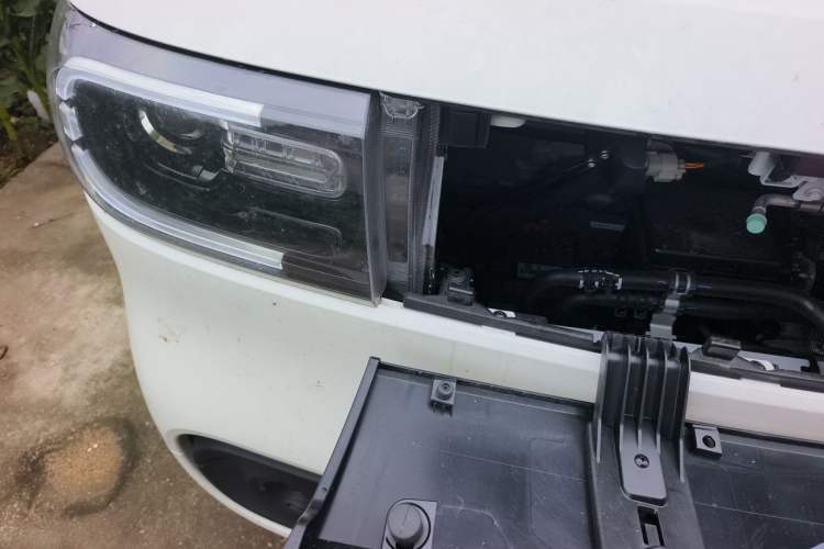 Used SAIC MAXUS Datang V1L 2026 Model Low-Roof Multi-Purpose Version Ningde Tianxing 83 kWh Engine Bay Right