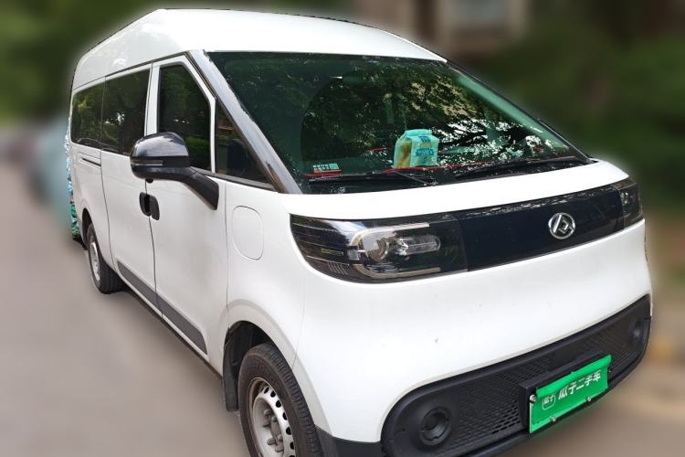 Used SAIC MAXUS Datang V1L 2026 Model High-Roof Multi-Purpose Version 62 kWh Front Right 45 Deg
