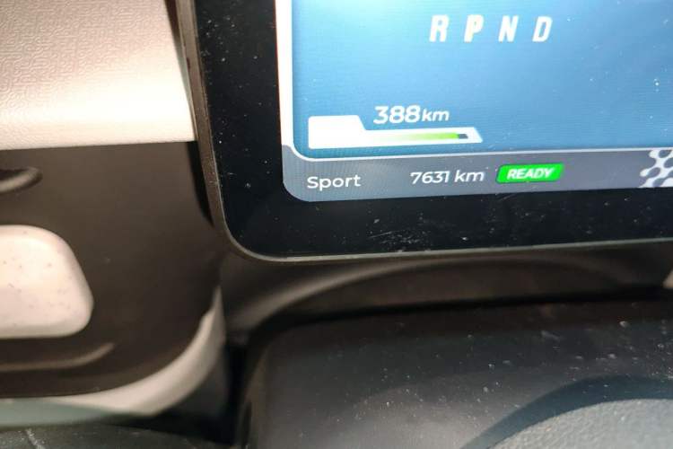 Used SAIC MAXUS Datang V1L 2026 Model High-Roof Multi-Purpose Version 62 kWh Odometer Close Up