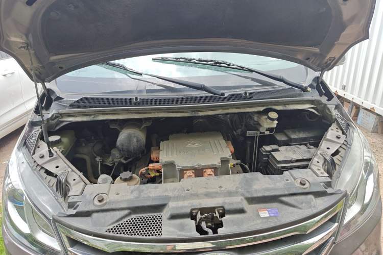 Used SAIC MAXUS EG10 2019 Pure Electric Elite Edition Engine Bay