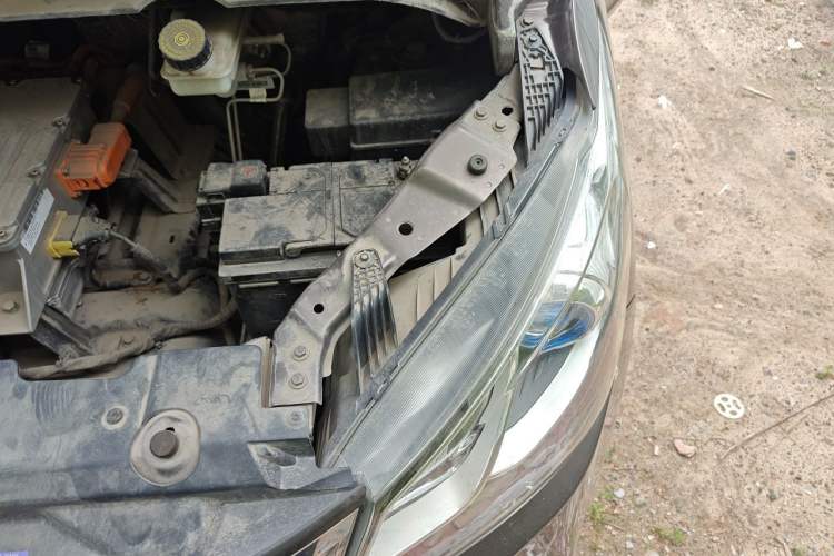 Used SAIC MAXUS EG10 2019 Pure Electric Elite Edition Engine Bay Left