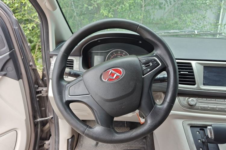 Used SAIC MAXUS EG10 2019 Pure Electric Elite Edition Steering Wheel