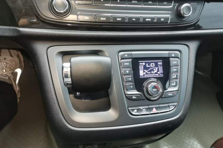 Used SAIC MAXUS EG10 2021 Pure Electric Luxury Executive Edition Gear Lever