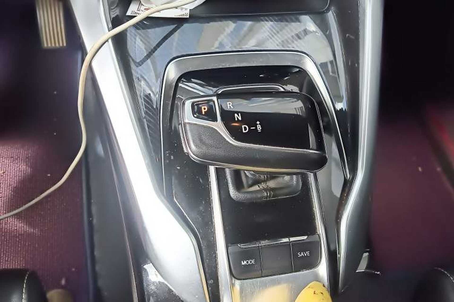 Used SAIC MAXUS EUNIQ 5 2020 1.3T PLUG-IN Elite Edition Gear Lever