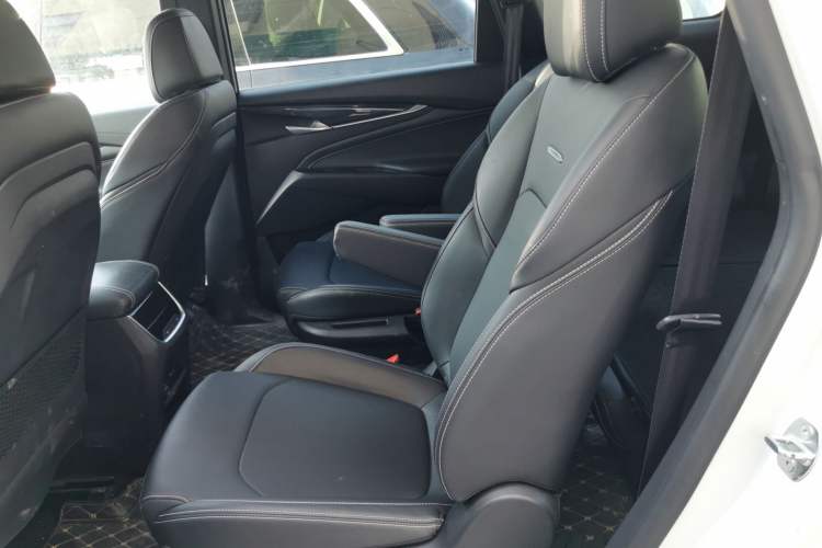 Used SAIC MAXUS EUNIQ 5 2019 Luxury Edition Interior 1