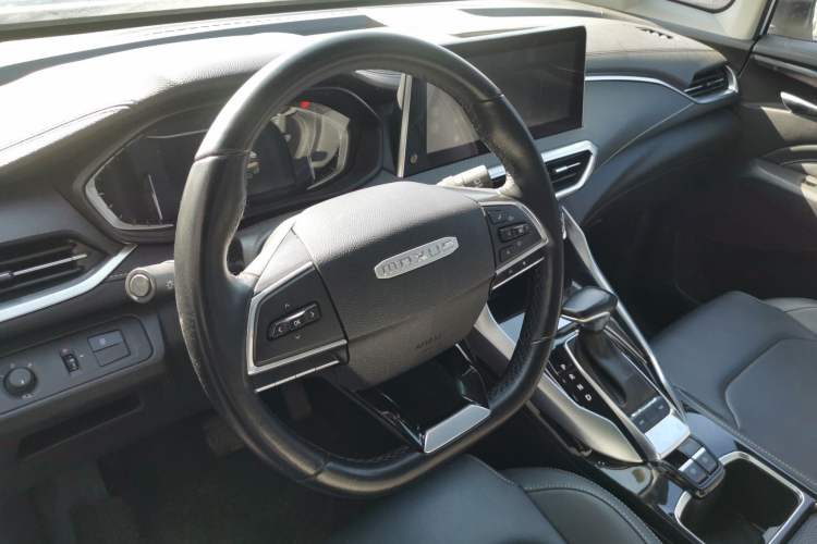 Used SAIC MAXUS EUNIQ 5 2019 Luxury Edition Steering Wheel