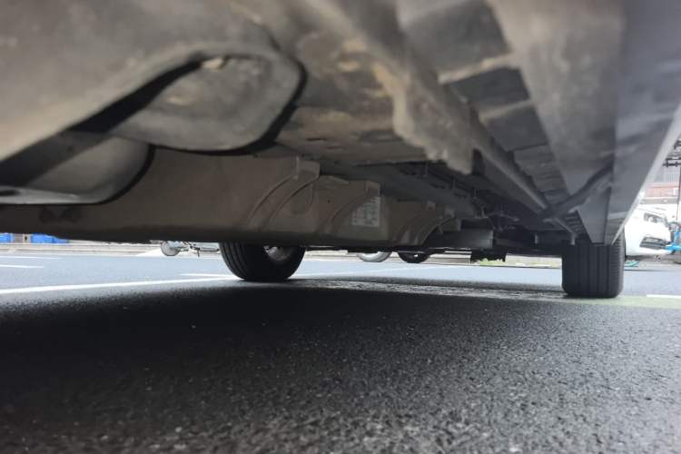 Used SAIC MAXUS EUNIQ 5 2020 1.3T PLUG-IN Elite Edition Chassis Rear Right