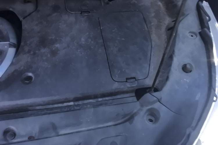 Used SAIC MAXUS EUNIQ 5 2020 1.3T PLUG-IN Elite Edition Engine Bay Left