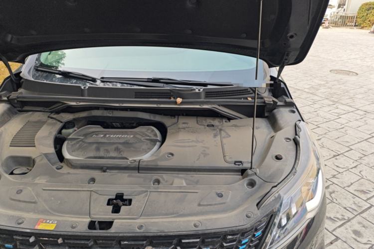 Used SAIC MAXUS EUNIQ 5 2020 1.3T PLUG-IN Luxury Edition Engine Bay Left