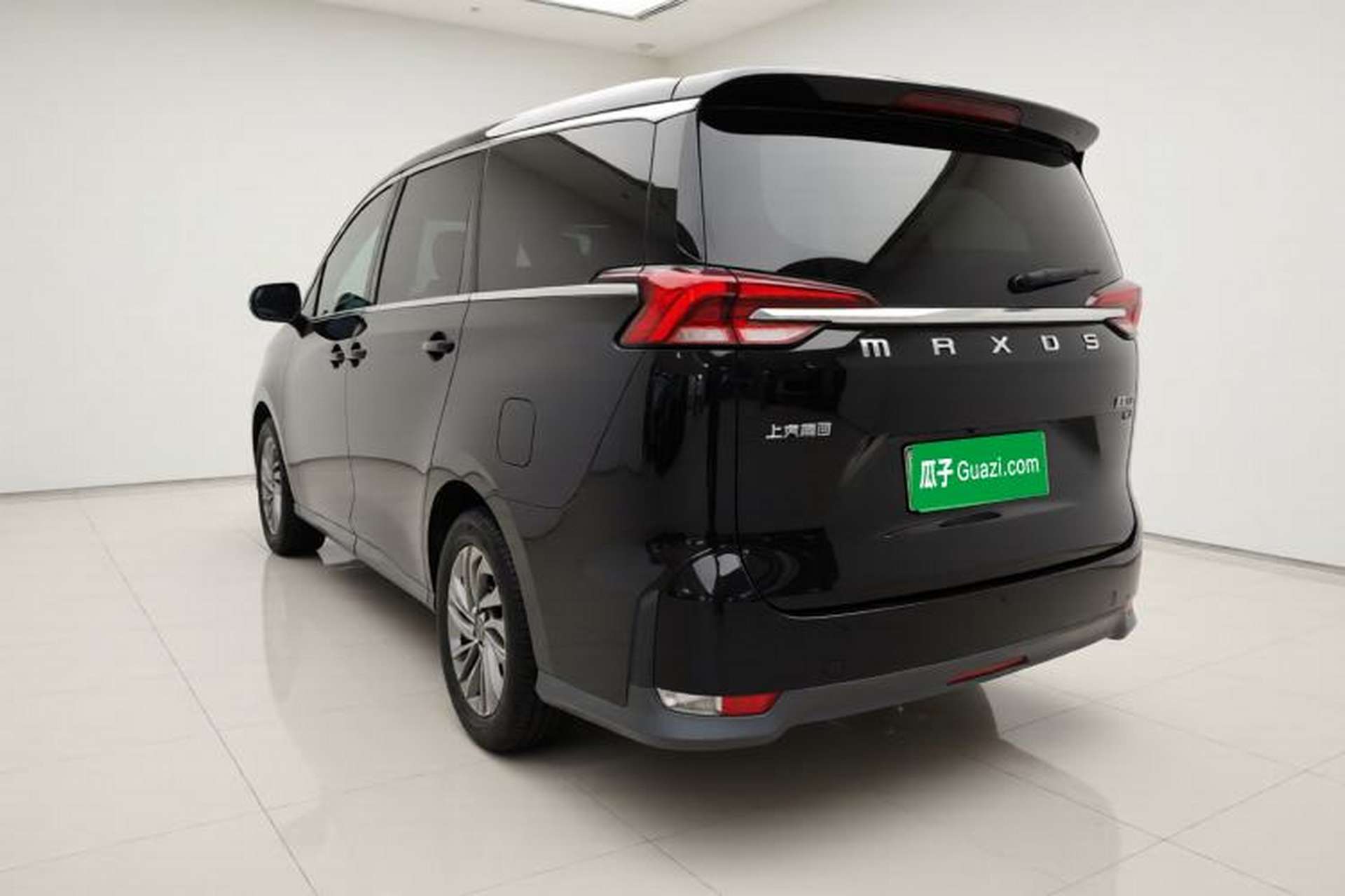 Used SAIC MAXUS EUNIQ 5 2020 1.3T PLUG-IN Luxury Edition Exterior 3