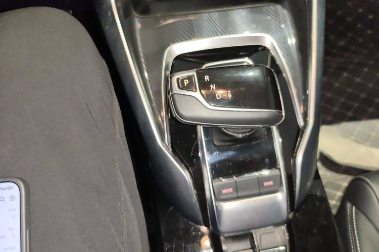 Used SAIC MAXUS EUNIQ 5 2020 1.3T PLUG-IN Elite Edition Gear Lever