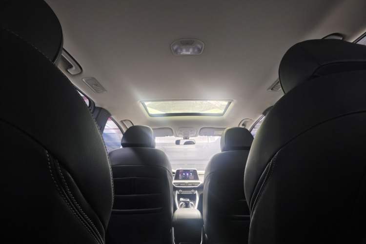 Used SAIC MAXUS EUNIQ 5 2020 1.3T PLUG-IN Elite Edition Headliner