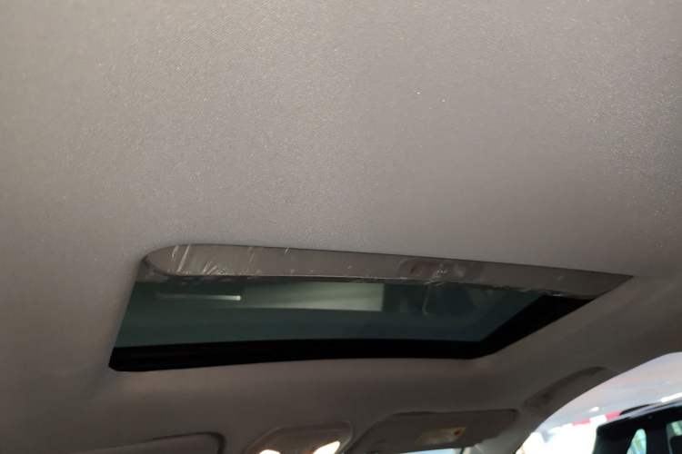 Used SAIC MAXUS EUNIQ 5 2020 1.3T PLUG-IN Elite Edition Headliner