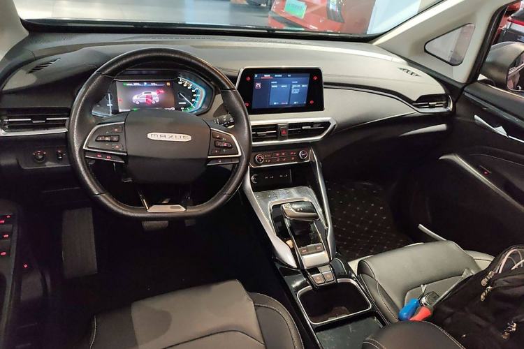 Used SAIC MAXUS EUNIQ 5 2020 1.3T PLUG-IN Elite Edition Interior 2