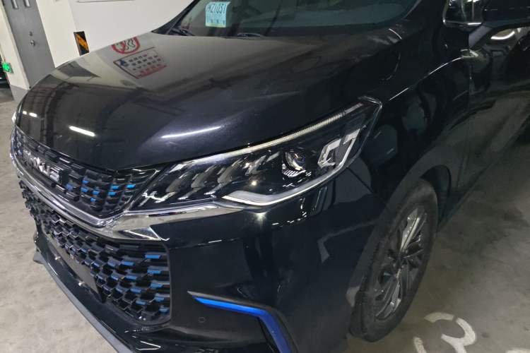 Used SAIC MAXUS EUNIQ 5 2020 1.3T PLUG-IN Luxury Edition Left Front Headlight