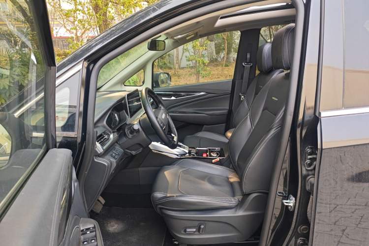 Used SAIC MAXUS EUNIQ 5 2020 1.3T PLUG-IN Luxury Edition Left Front Seat