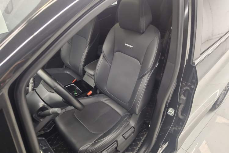 Used SAIC MAXUS EUNIQ 5 2020 1.3T PLUG-IN Elite Edition Left Front Seat