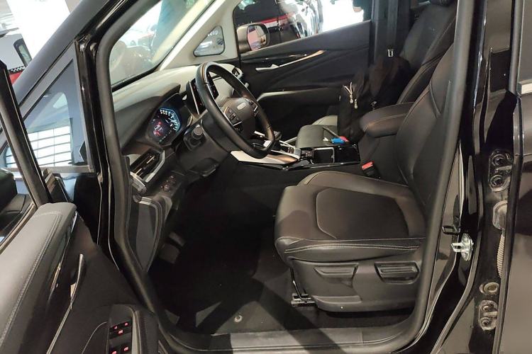 Used SAIC MAXUS EUNIQ 5 2020 1.3T PLUG-IN Elite Edition Left Front Seat
