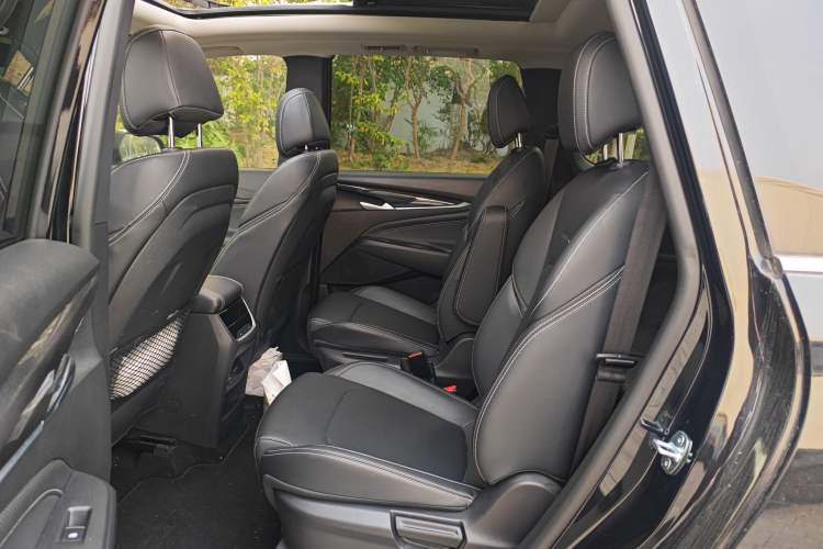 Used SAIC MAXUS EUNIQ 5 2020 1.3T PLUG-IN Luxury Edition Left Rear Seat