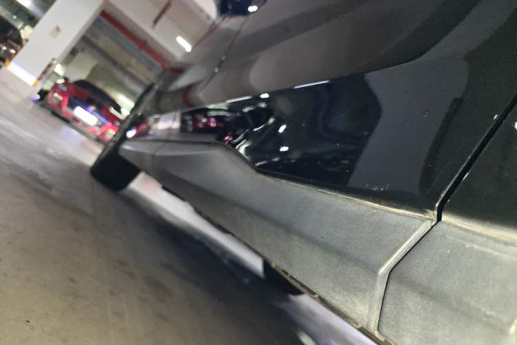 Used SAIC MAXUS EUNIQ 5 2020 1.3T PLUG-IN Luxury Edition Left Side Sill