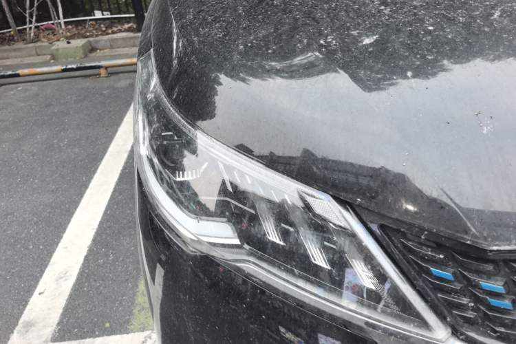 Used SAIC MAXUS EUNIQ 5 2020 1.3T PLUG-IN Elite Edition Right Front Headlight