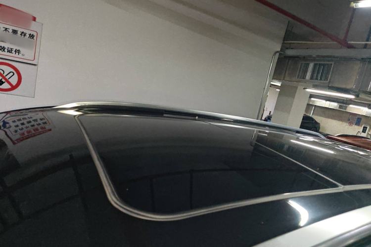 Used SAIC MAXUS EUNIQ 5 2020 1.3T PLUG-IN Luxury Edition Roof