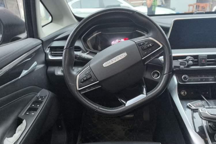 Used SAIC MAXUS EUNIQ 5 2020 1.3T PLUG-IN Elite Edition Steering Wheel