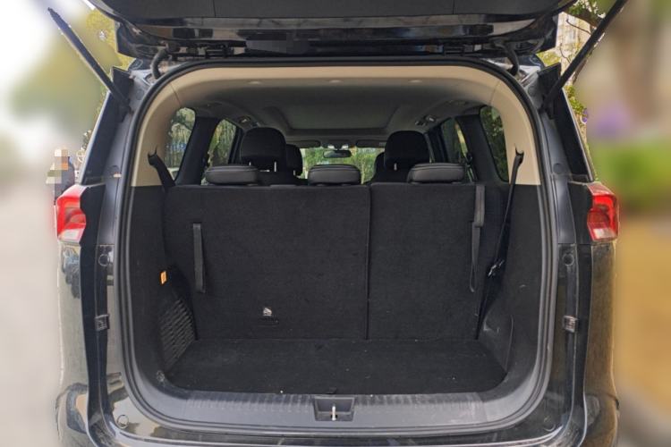 Used SAIC MAXUS EUNIQ 5 2020 1.3T PLUG-IN Luxury Edition Trunk