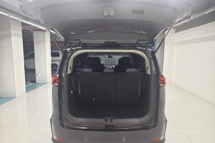 Used SAIC MAXUS EUNIQ 5 2020 1.3T PLUG-IN Elite Edition Trunk