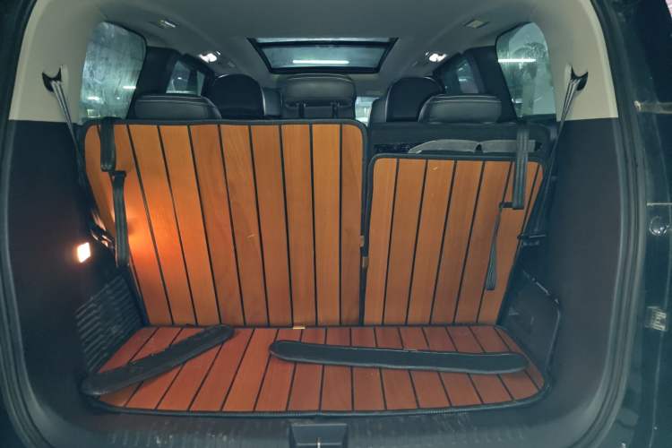 Used SAIC MAXUS EUNIQ 5 2020 1.3T PLUG-IN Luxury Edition Trunk