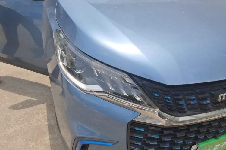 Used SAIC MAXUS EUNIQ 5 2020 1.3T PLUG-IN Elite Edition Exterior 6