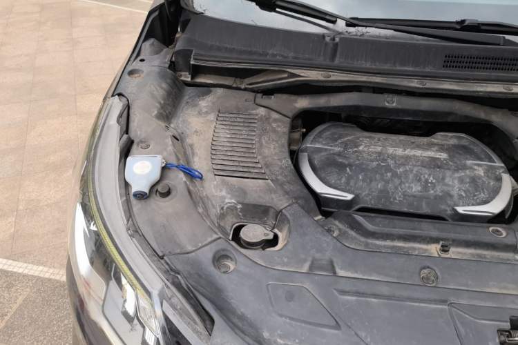 Used SAIC MAXUS EUNIQ 5 2020 1.3T PLUG-IN Elite Edition Engine Bay Right