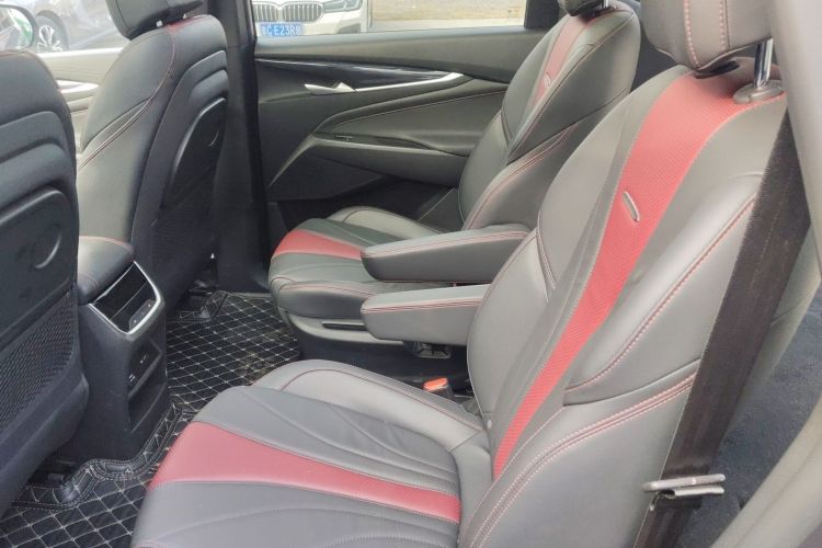 Used SAIC MAXUS EUNIQ 5 2020 Flagship Version with Large Battery 7 Seats Left Rear Seat