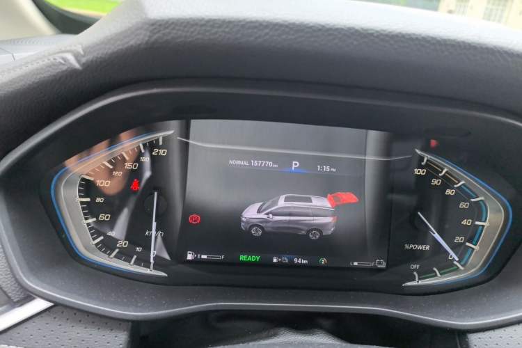Used SAIC MAXUS EUNIQ 5 2020 1.3T PLUG-IN Elite Edition Odometer Close Up