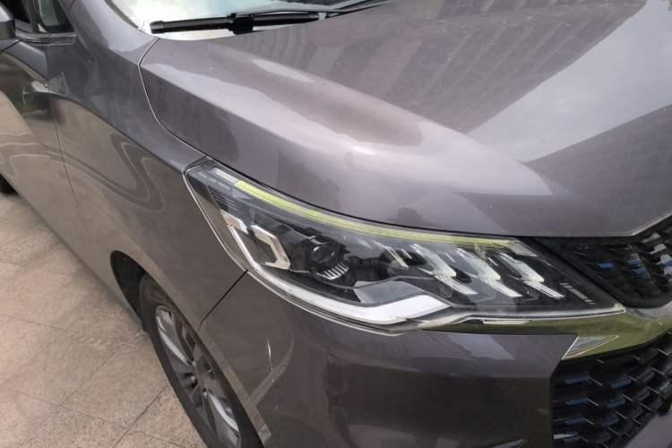 Used SAIC MAXUS EUNIQ 5 2020 1.3T PLUG-IN Elite Edition Right Front Headlight