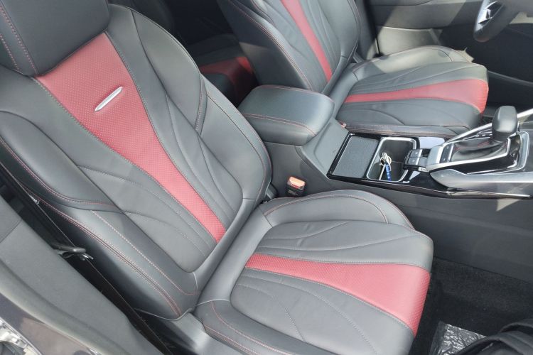 Used SAIC MAXUS EUNIQ 5 2020 Flagship Version with Large Battery 7 Seats Right Front Seat