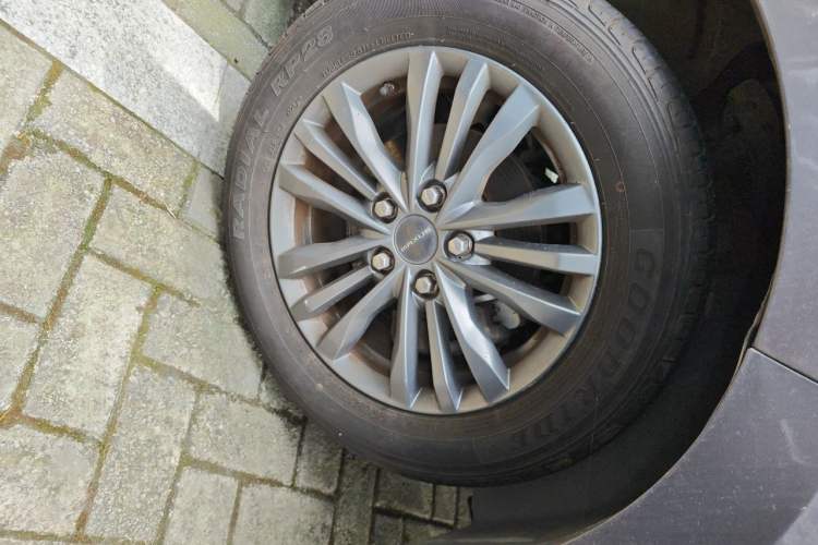 Used SAIC MAXUS EUNIQ 5 2020 1.3T PLUG-IN Elite Edition Exterior 7