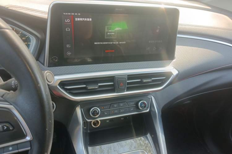 Used SAIC MAXUS EUNIQ 5 2020 1.3T PLUG-IN Luxury Edition Audio And AC Panel