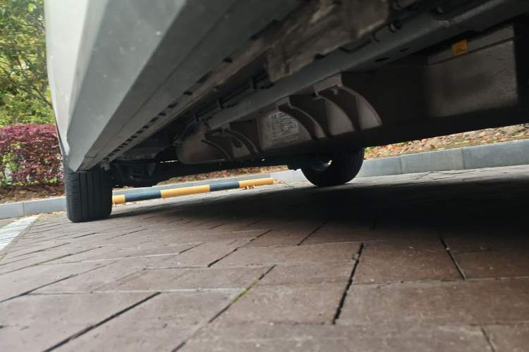 Used SAIC MAXUS EUNIQ 5 2020 1.3T PLUG-IN Elite Edition Chassis Front Right