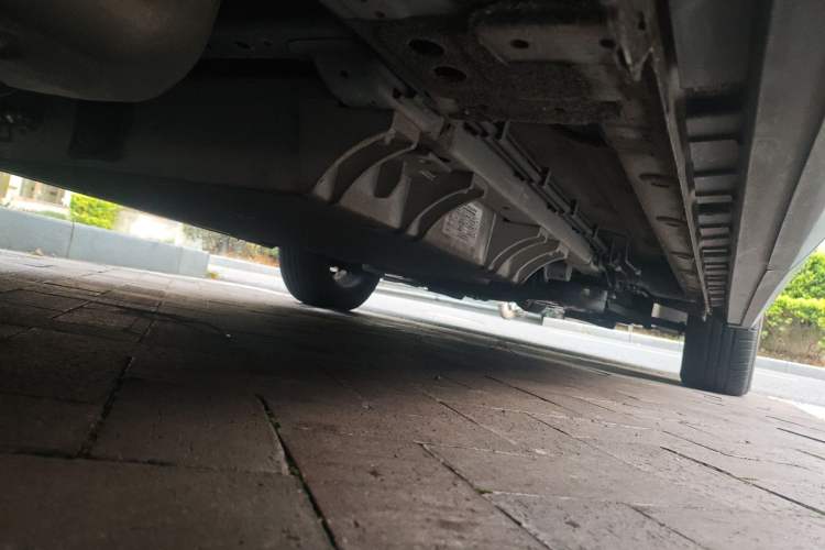 Used SAIC MAXUS EUNIQ 5 2020 1.3T PLUG-IN Elite Edition Chassis Rear Right
