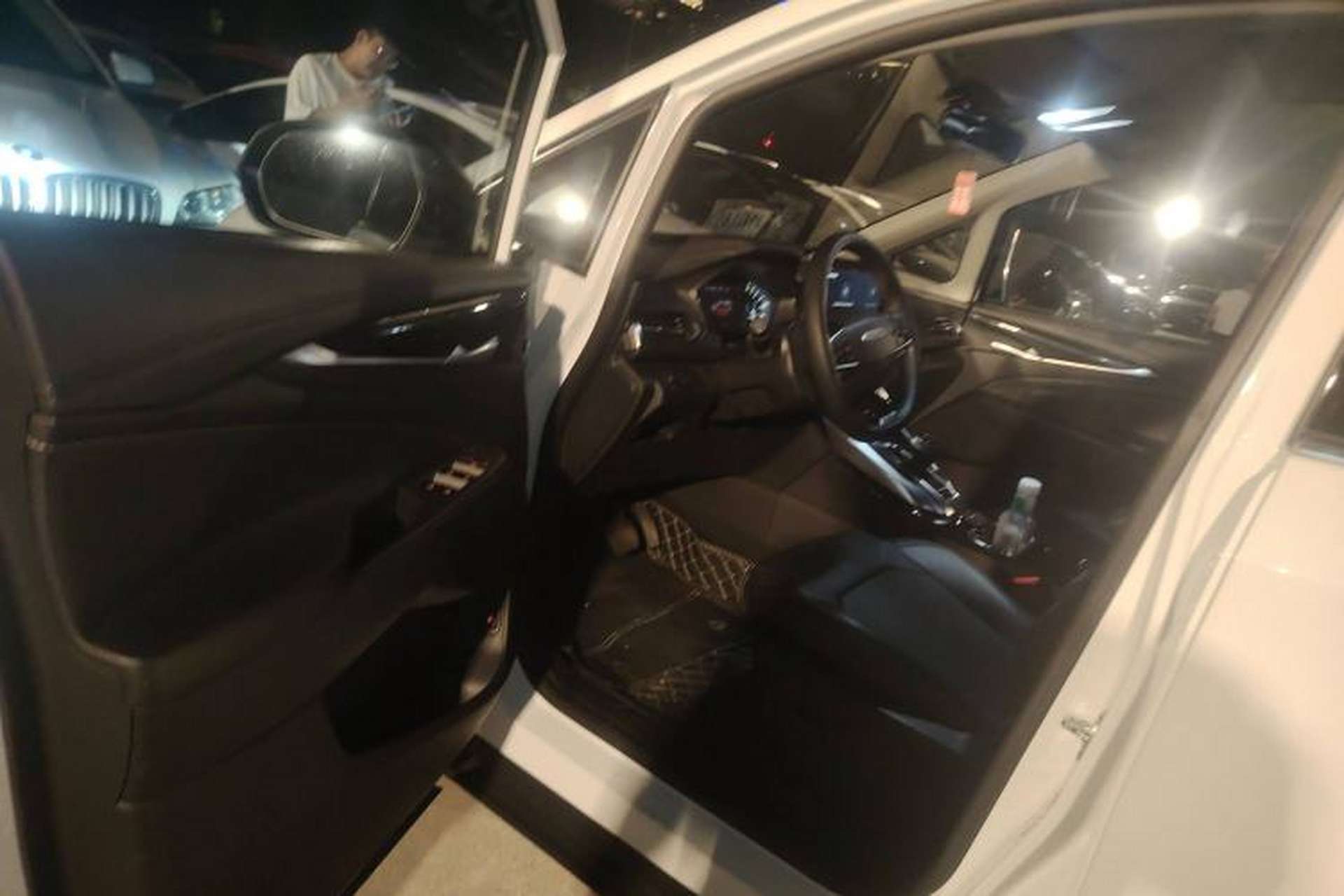 Used SAIC MAXUS EUNIQ 5 2020 1.3T PLUG-IN Luxury Edition Driver Seat